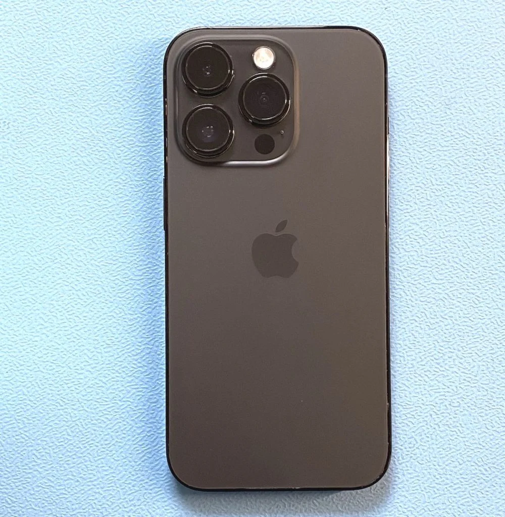 iPhone 14 Pro Graphit reparierte Rueckseite 1 1000x1024 1