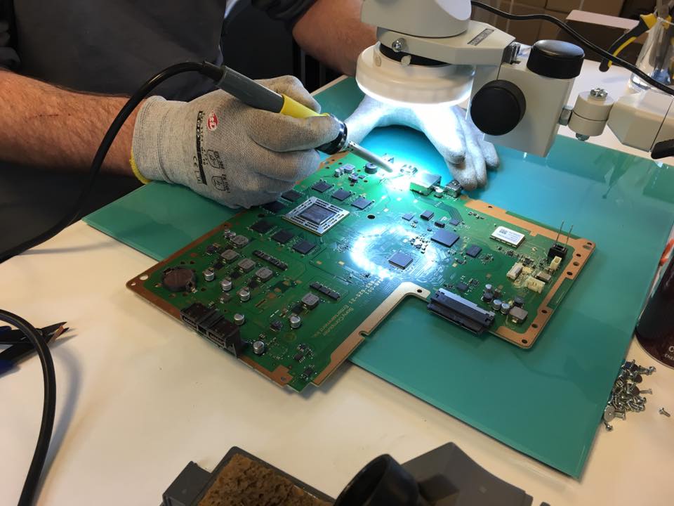 1 l Playstation 5 HDMI poort reparatie